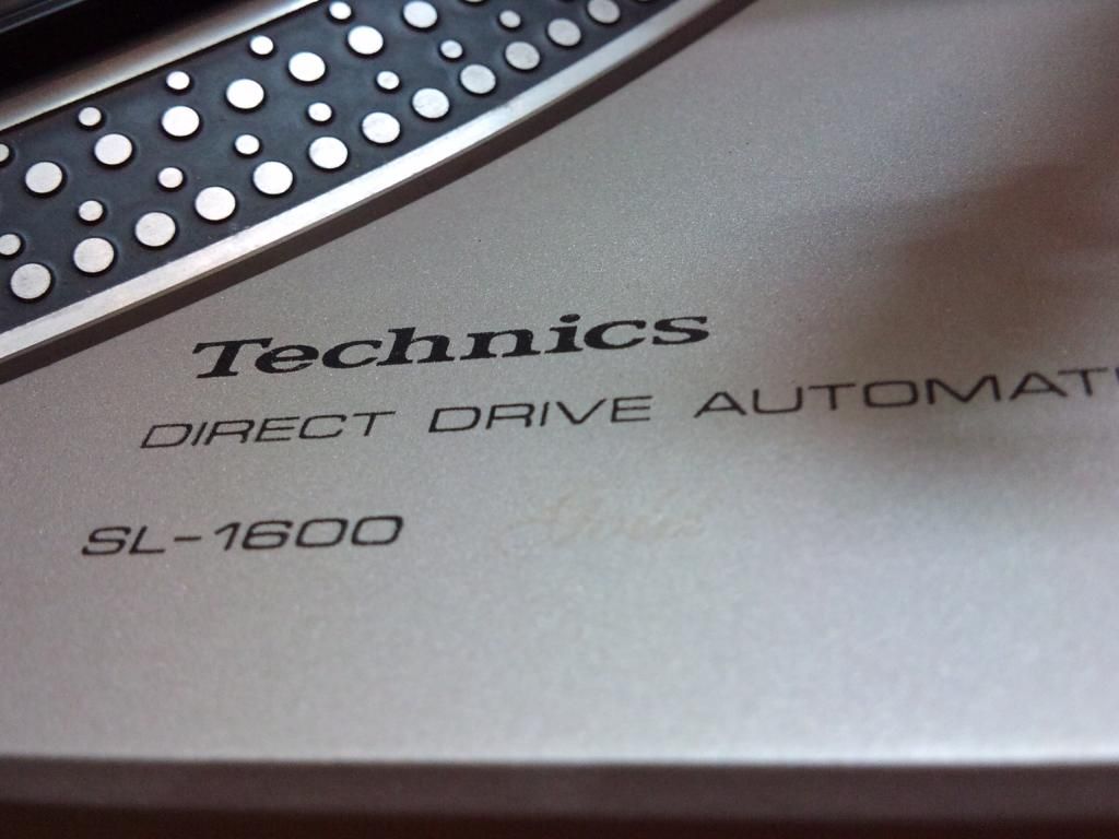 Mâm đĩa than , kim , máng ...Đồng hồ treo tường , để bàn  Japan   Vintage...Độc Đẹp c - 2