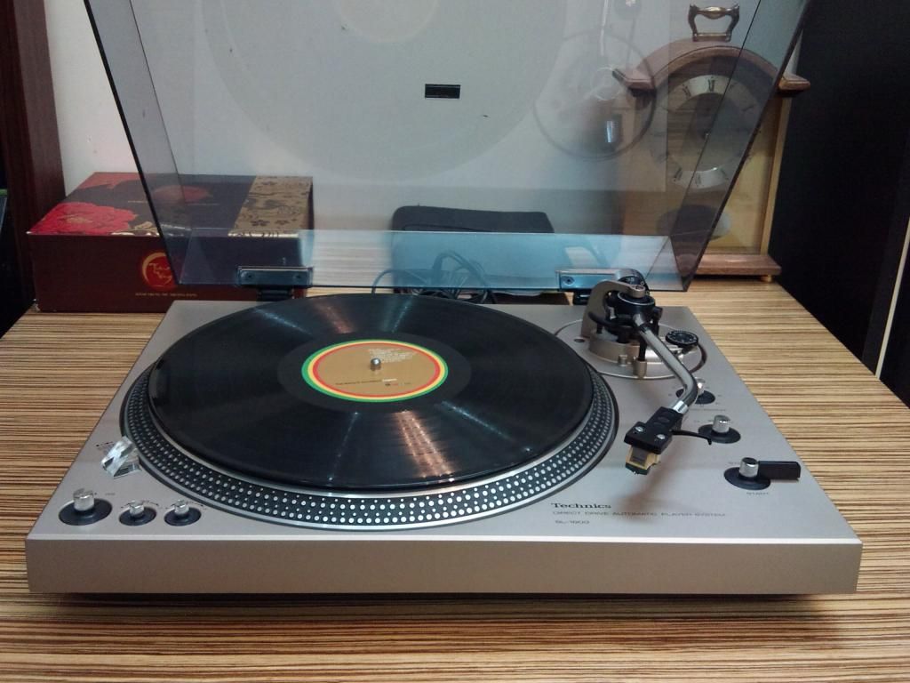 Mâm đĩa than , kim , máng ...Đồng hồ treo tường , để bàn  Japan   Vintage...Độc Đẹp c - 1