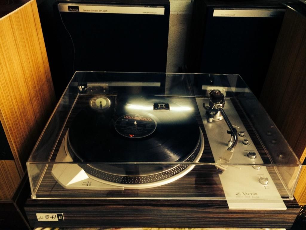 Mâm đĩa than , kim , máng ...Đồng hồ treo tường , để bàn  Japan   Vintage...Độc Đẹp c - 32