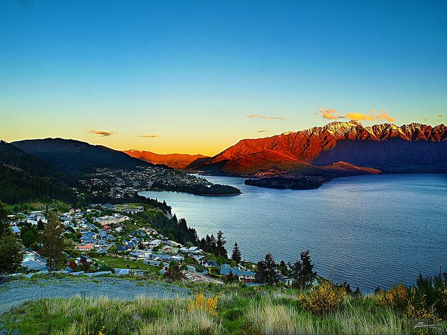 A view of Queenstown from Bob’s Peak