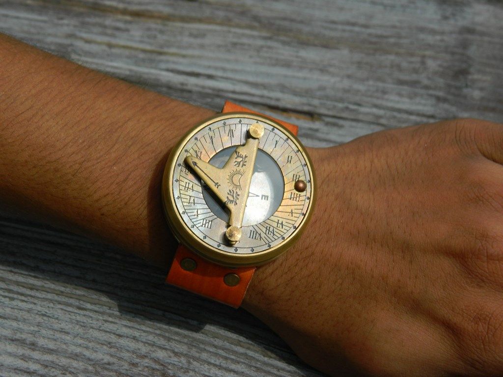 STEMPUNK SUNDIAL COMPASS WRIST WATCH WITH HANDMADE LEATHER BRACELET eBay