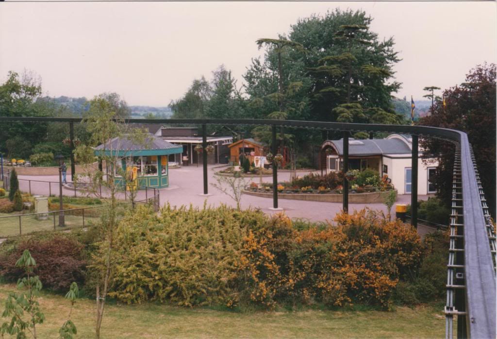 Chessington87-01.jpg