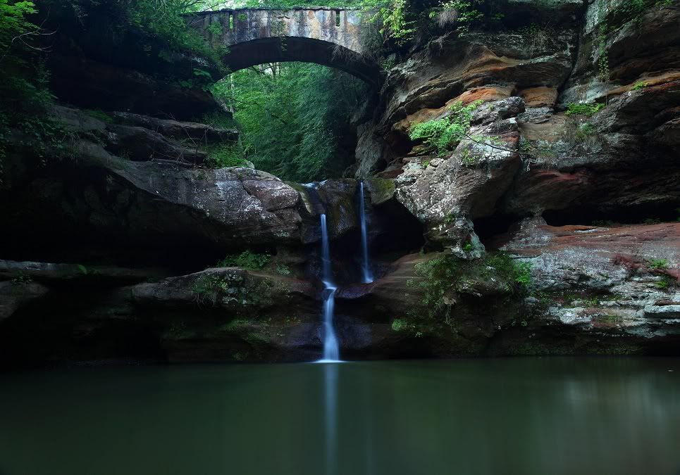 Upper-Waterfalls-Old-Mans-Cave-Hocking-Hills-Ohio-USA.jpg